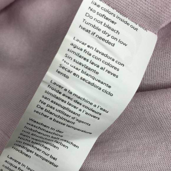 NWT fabletics top - Picture 7 of 8